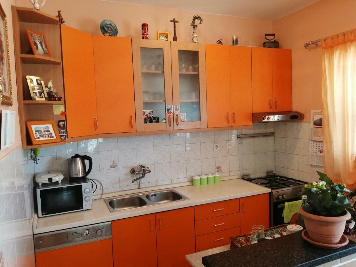 Apartments Mira Jadrtovac Exterior photo