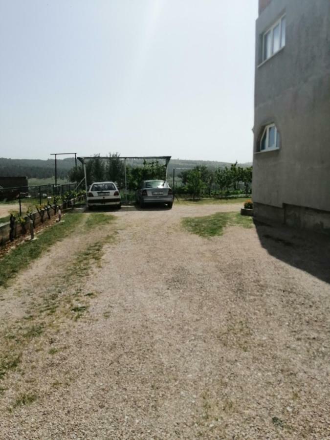 Apartments Mira Jadrtovac Exterior photo